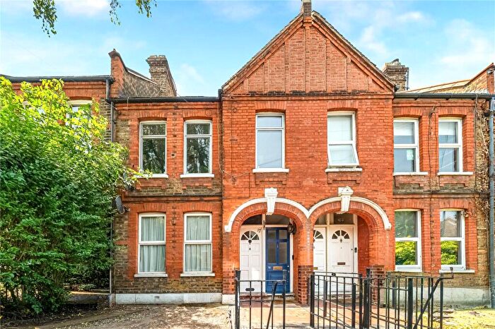 2 Bedroom Flat For Sale In Mersey Road, Walthamstow, London, E17