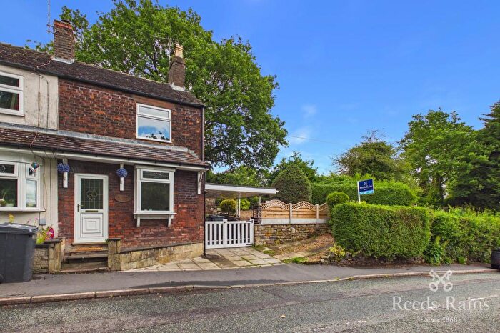 2 Bedroom End Of Terrace House For Sale In Reades Lane, Congleton, Cheshire, CW12