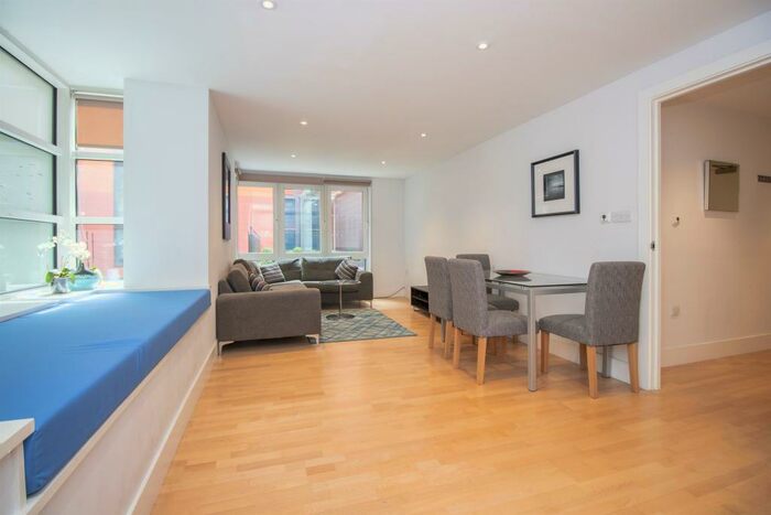 1 Bedroom Apartment To Rent In High Timber Street, St Pauls, EC4V