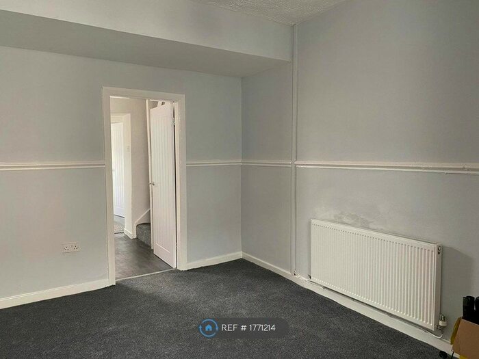 2 Bedroom Terraced House To Rent In Bentinck Place, Birkenhead, CH41