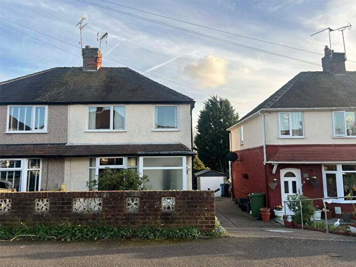 2 Bedroom Semi Detached House For Sale In Woodland Drive, Mansfield, Nottinghamshire, NG18