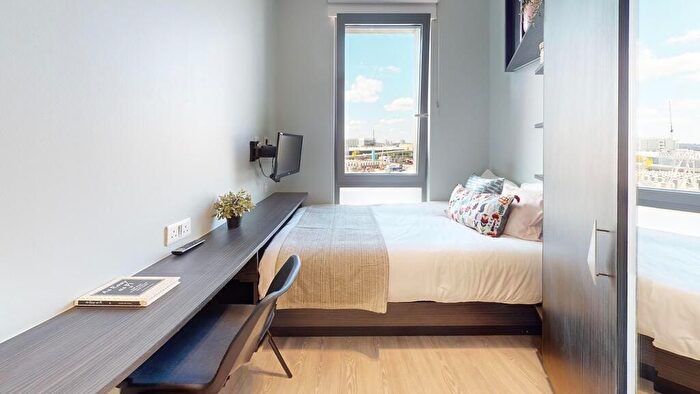 1 Bedroom Flat To Rent In Old Oak Lane, London, NW10