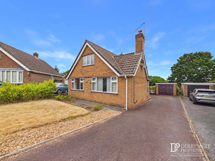 3 Bedroom Bungalow For Sale In Michael Close, Wingerworth, Chesterfield, S42