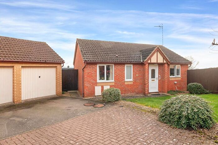 2 Bedroom Bungalow For Sale In Hilltop Drive, Oakham, LE15