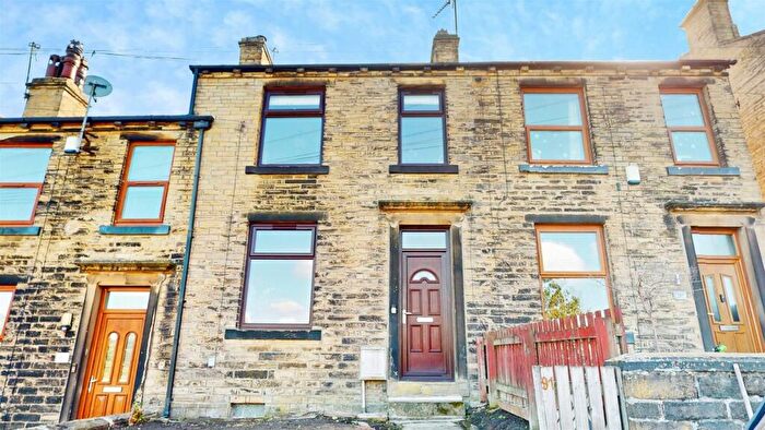3 Bedroom Terraced House For Sale In Lillands Lane, Brighouse, HD6