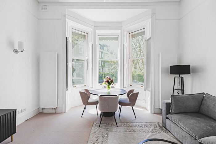 2 Bedroom Flat To Rent In Gledhow Gardens, London, SW5