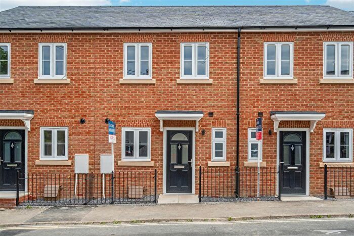 2 Bedroom Terraced House To Rent In Hagbourne Road, Didcot, OX11