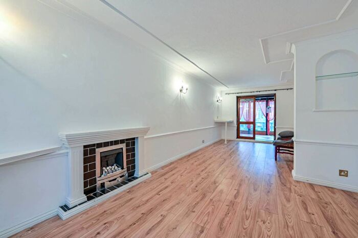 4 Bedroom Detached House To Rent In Stockers Lane, Old Woking, Woking, GU22