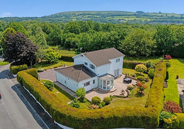 4 Bedroom Detached House For Sale In Fairmound Place, Tonteg, CF38