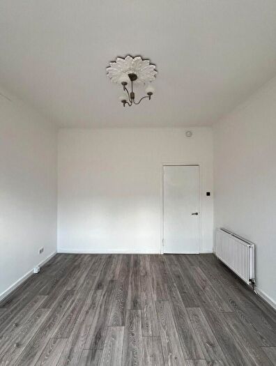 1 Bedroom Flat To Rent In Pollokshaws Road, Glasgow, G41