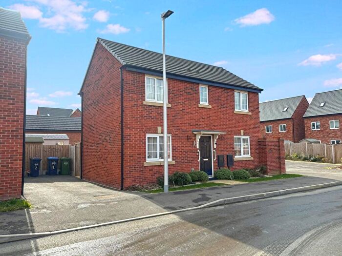 3 Bedroom Detached House For Sale In Wimbourne Road, Houlton, Rugby, CV23