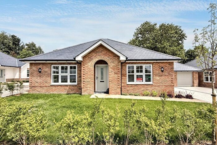 3 Bedroom Detached Bungalow For Sale In Sixpenny Handley, SP5