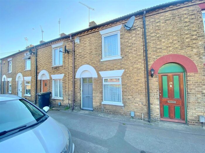 2 Bedroom Terraced House To Rent In Dunstable Road, Toddington, Dunstable, LU5