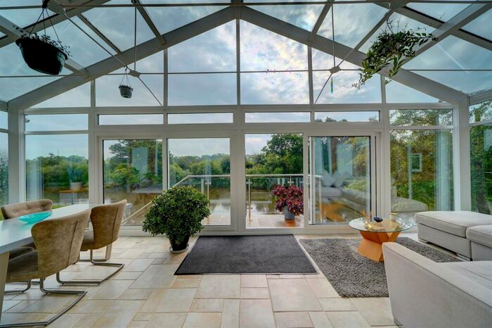 2 Bedroom Detached Bungalow For Sale In Severn Meadow, Astley Burf, Stourport-On-Severn, DY13