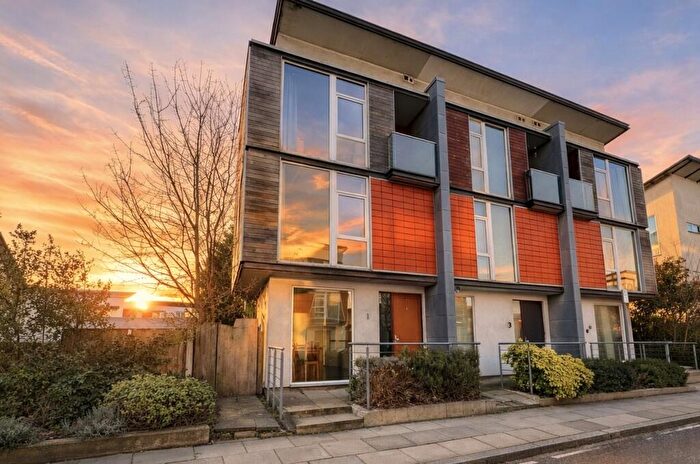 3 Bedroom End Of Terrace House For Sale In Rylance Street, Manchester, M11