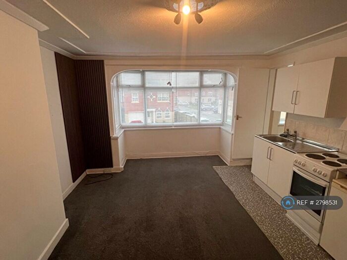 1 Bedroom Flat To Rent In Ellerbeck Road, Thornton-Cleveleys, FY5