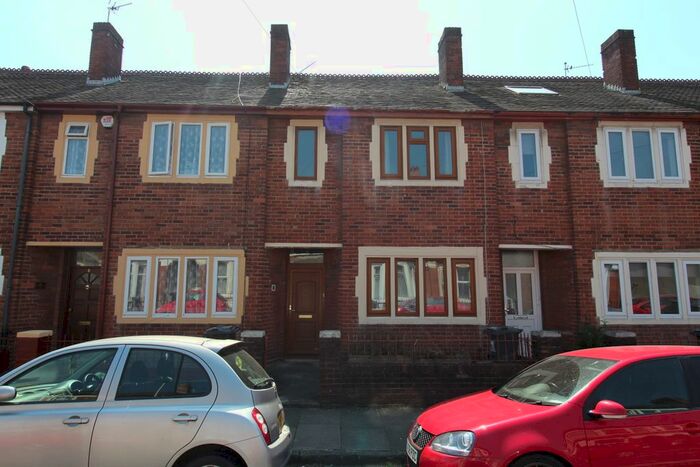 4 Bedroom Property To Rent In Talworth Street, Roath, Cardiff, CF24