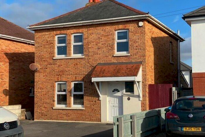 3 Bedroom Property To Rent In Rosemary Road, Poole, BH12