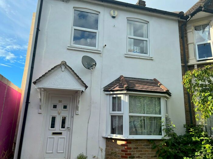 3 Bedroom End Of Terrace House To Rent In Church Street, Dagenham, RM10