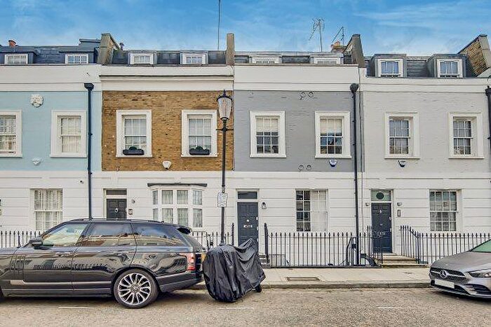 4 Bedroom Property To Rent In Smith Terrace, London, SW3