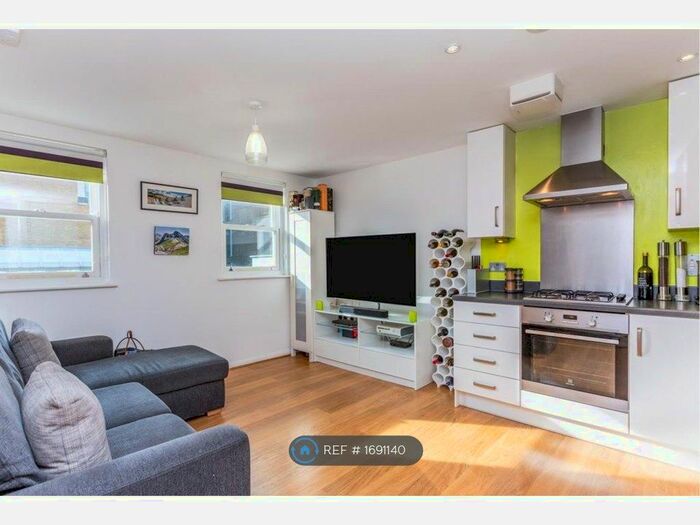 1 Bedroom Flat To Rent In Wharfdale Road, London, N1