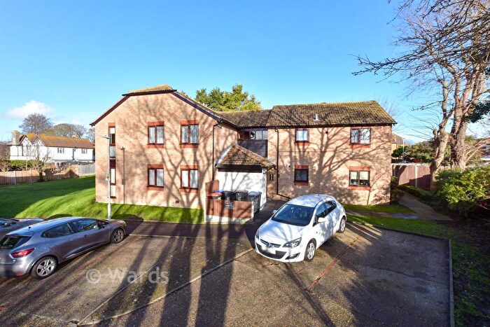 2 Bedroom Apartment For Sale In Barrows Close, Birchington, Kent, CT7