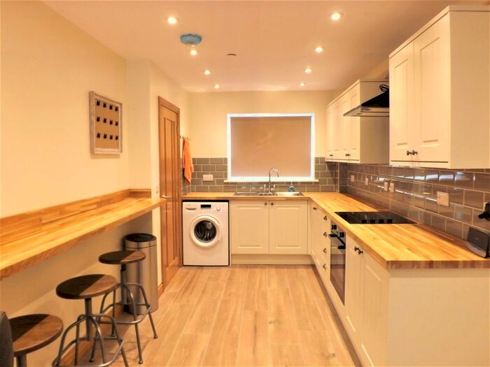 3 Bedroom Property To Rent In Letty Street Lane, Cathays, Cardiff, CF24