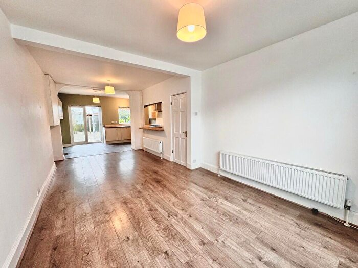 3 Bedroom End Of Terrace House To Rent In Glencoe Road, Coventry, CV3