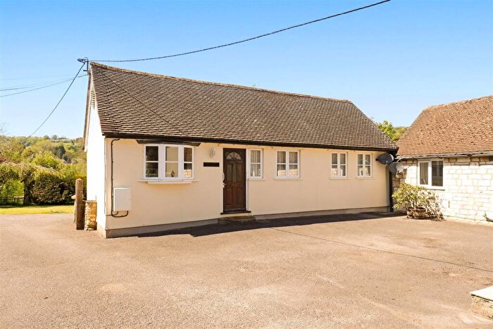 1 Bedroom Link Detached House For Sale In Paganhill, Stroud, GL5