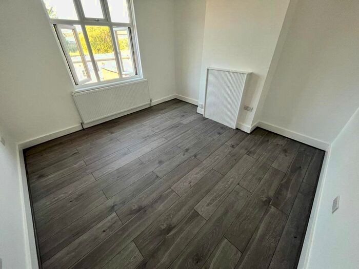 3 Bedroom Terraced House To Rent In Leamington Road, Southall, Greater London, UB2