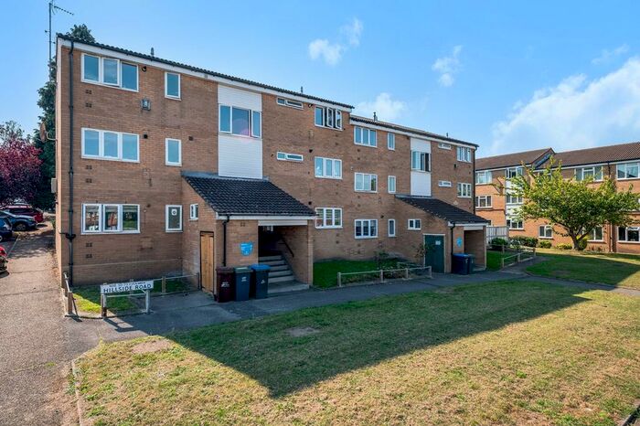 1 Bedroom Flat To Rent In Hillside Road, Bromley, BR2