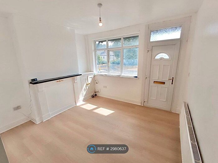 2 Bedroom End Of Terrace House To Rent In Granby St, Ilkeston, DE7