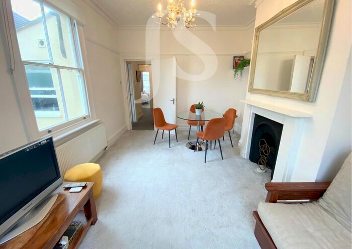 2 Bedroom Flat To Rent In Victoria Terrace, Hove, BN3