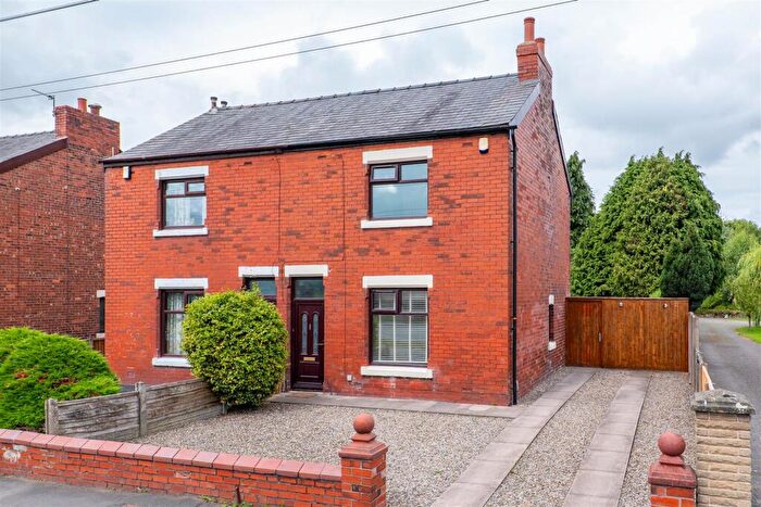 2 Bedroom Semi Detached House For Sale In Croston Road, Farington Moss, Leyland, PR26