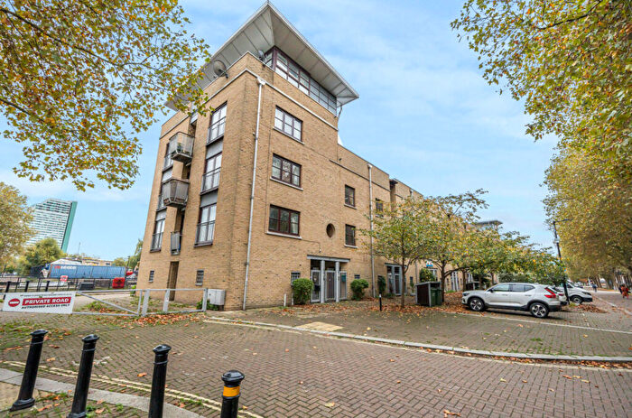 3 Bedroom House To Rent In Rope Street, London, SE16