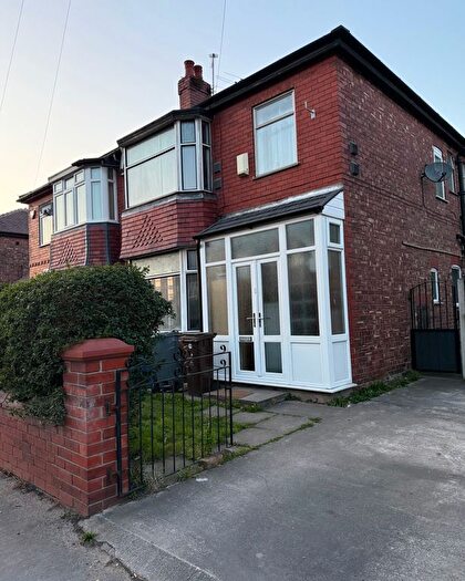3 Bedroom Semi-Detached House To Rent In Hyde Road, Manchester, M18