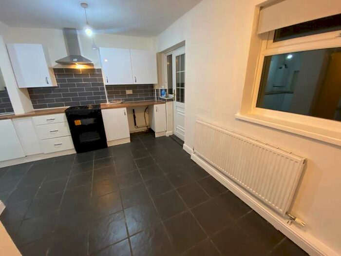 3 Bedroom Terraced House To Rent In Lancefield Avenue, Newcastle Upon