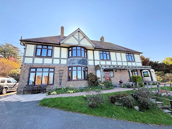 4 Bedroom Detached House For Sale In Llwyngwril, LL37