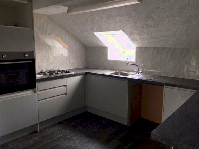 1 Bedroom Flat To Rent In Charlton Close, Runcorn, Cheshire, WA7