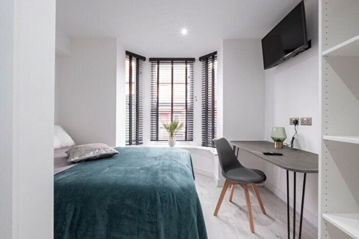 6 Bedroom House To Rent In Robey Street, Lincoln, LN5