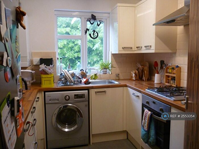 2 Bedroom Flat To Rent In Dennis Road, Cambridge, CB5