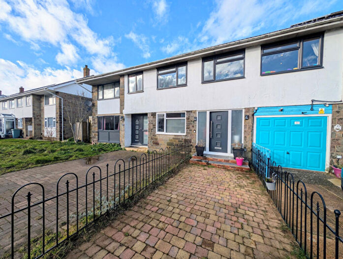3 Bedroom Terraced House For Sale In Grange Avenue, Ryde, Isle Of Wight, PO33