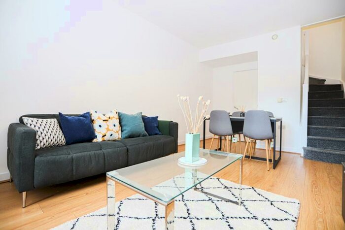 2 Bedroom House To Rent In Kings Dock Mill Liverpool, L1