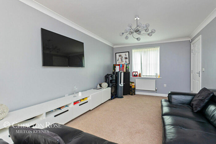 5 Bedroom Town House For Sale In Newport Road, Woburn Sands, MK17