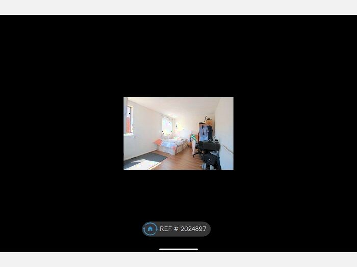 4 Bedroom Flat To Rent In Sturdy House, London, E3