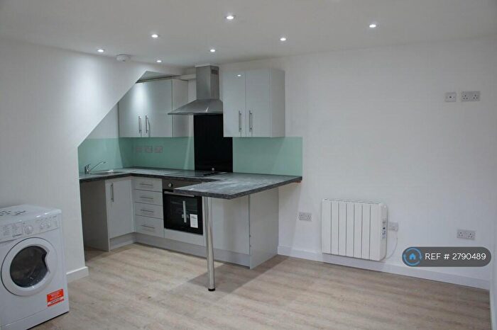 2 Bedroom Semi Detached House To Rent In Grosvenor Road, Rugby, CV21