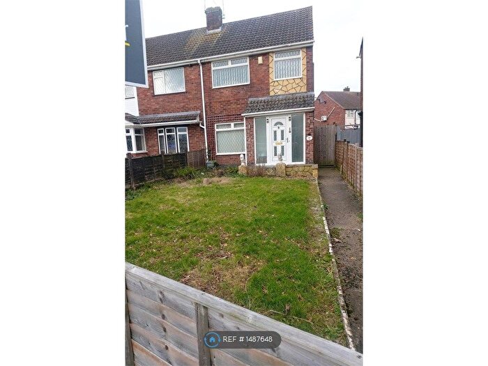 3 Bedroom Semi-Detached House To Rent In Yewdale Crescent, Coventry, CV2