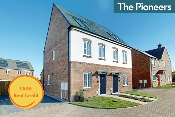 3 Bedroom Semi Detached House To Rent In , CV23