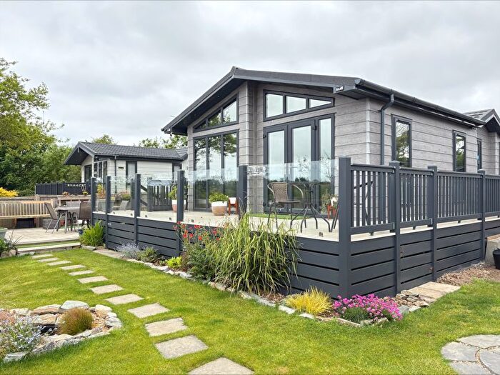 2 Bedroom Detached Bungalow For Sale In Kestle View, Sunnyside Park, TR8