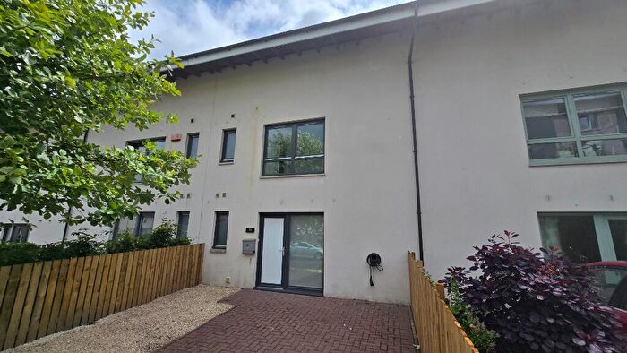 5 Bedroom Town House To Rent In Langa Street, Maryhill, Glasgow, G20